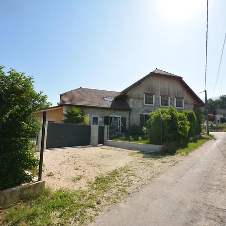 Gite De Cret Vial Alby-sur-Cheran Buitenkant foto